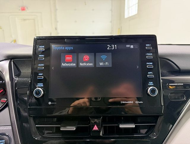 2022 Toyota Camry XSE Automatic - 22952173 - 18