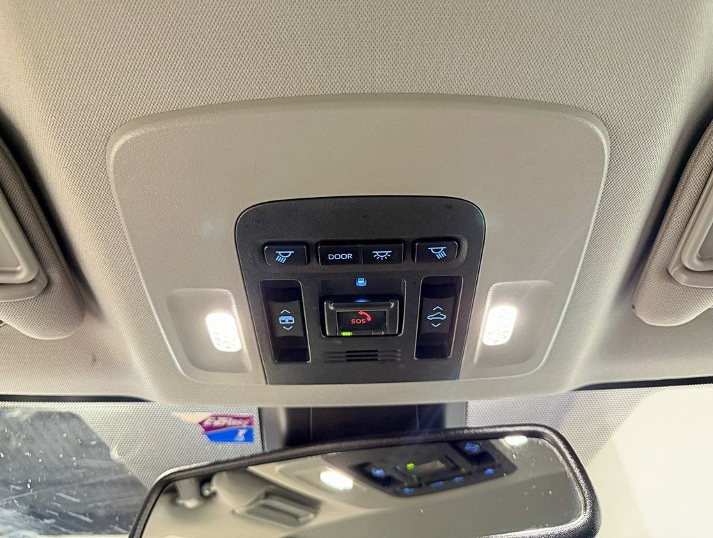 2022 Toyota Camry XSE Automatic - 22952173 - 25