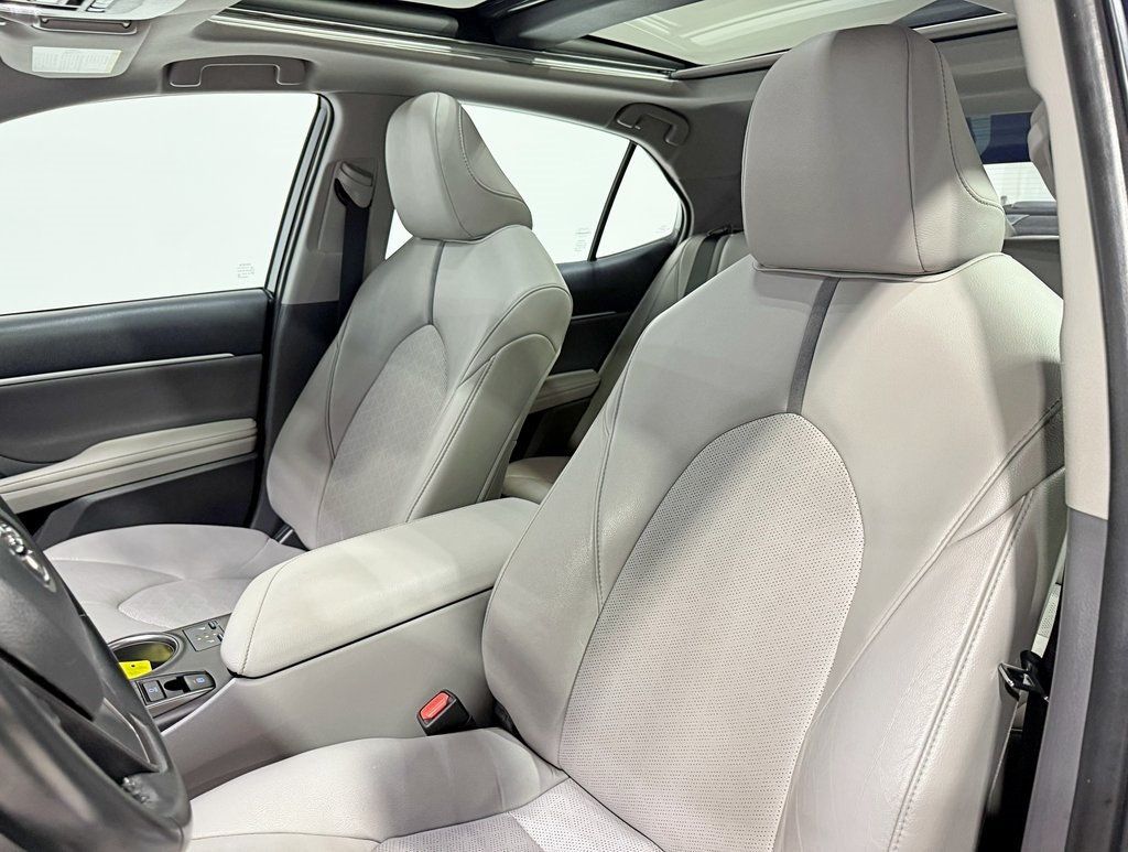 2022 Toyota Camry XSE Automatic - 22952173 - 30