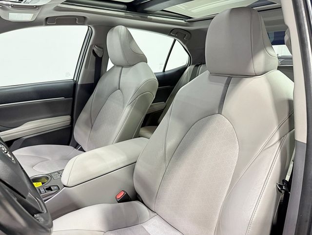 2022 Toyota Camry XSE Automatic - 22952173 - 30