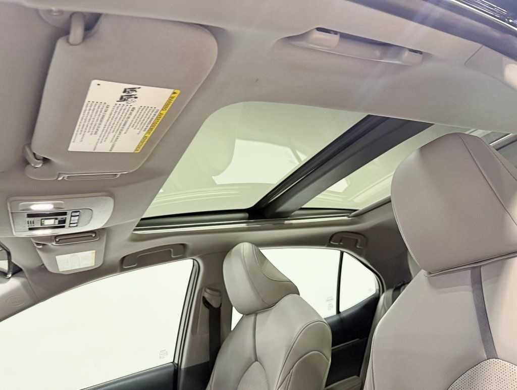 2022 Toyota Camry XSE Automatic - 22952173 - 31