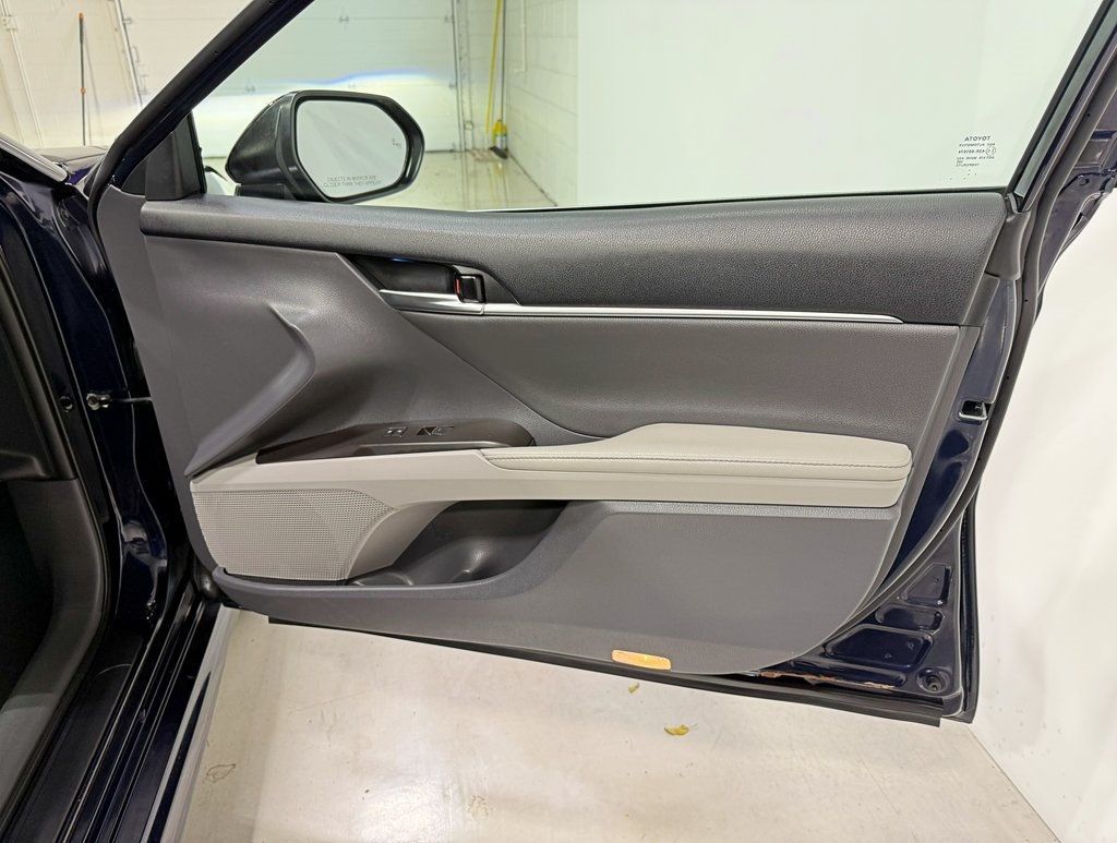 2022 Toyota Camry XSE Automatic - 22952173 - 42