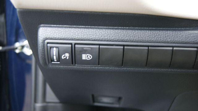 2022 Toyota Corolla 3 MONTH WARRANTY , JUST SERVICED , VERY CLEAN INSIDE AND OUT  - 23048747 - 20