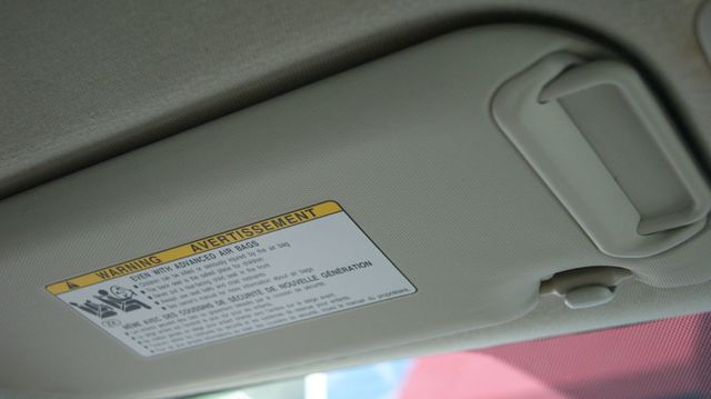 2022 Toyota Corolla 3 MONTH WARRANTY , JUST SERVICED , VERY CLEAN INSIDE AND OUT  - 23048747 - 21