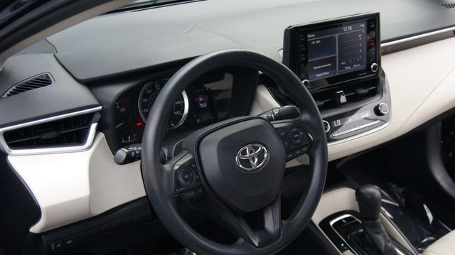 2022 Toyota Corolla 3 MONTH WARRANTY , JUST SERVICED , VERY CLEAN INSIDE AND OUT  - 23048747 - 41