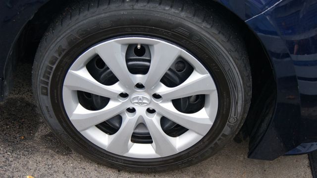 2022 Toyota Corolla 3 MONTH WARRANTY , JUST SERVICED , VERY CLEAN INSIDE AND OUT  - 23048747 - 51