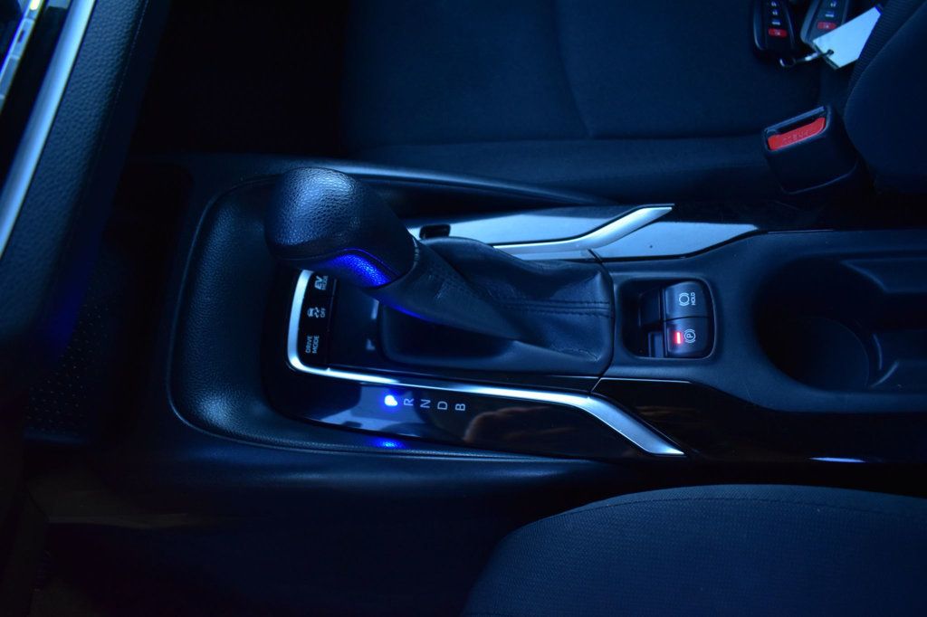 2022 Toyota Corolla Hybrid LE CVT - 22861060 - 40