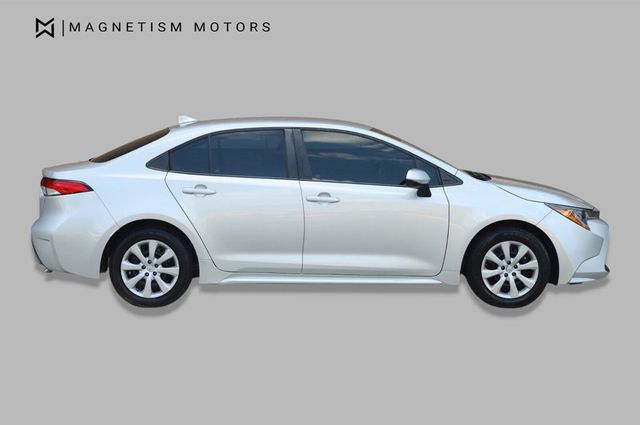 2022 Toyota Corolla LE - 23052449 - 1