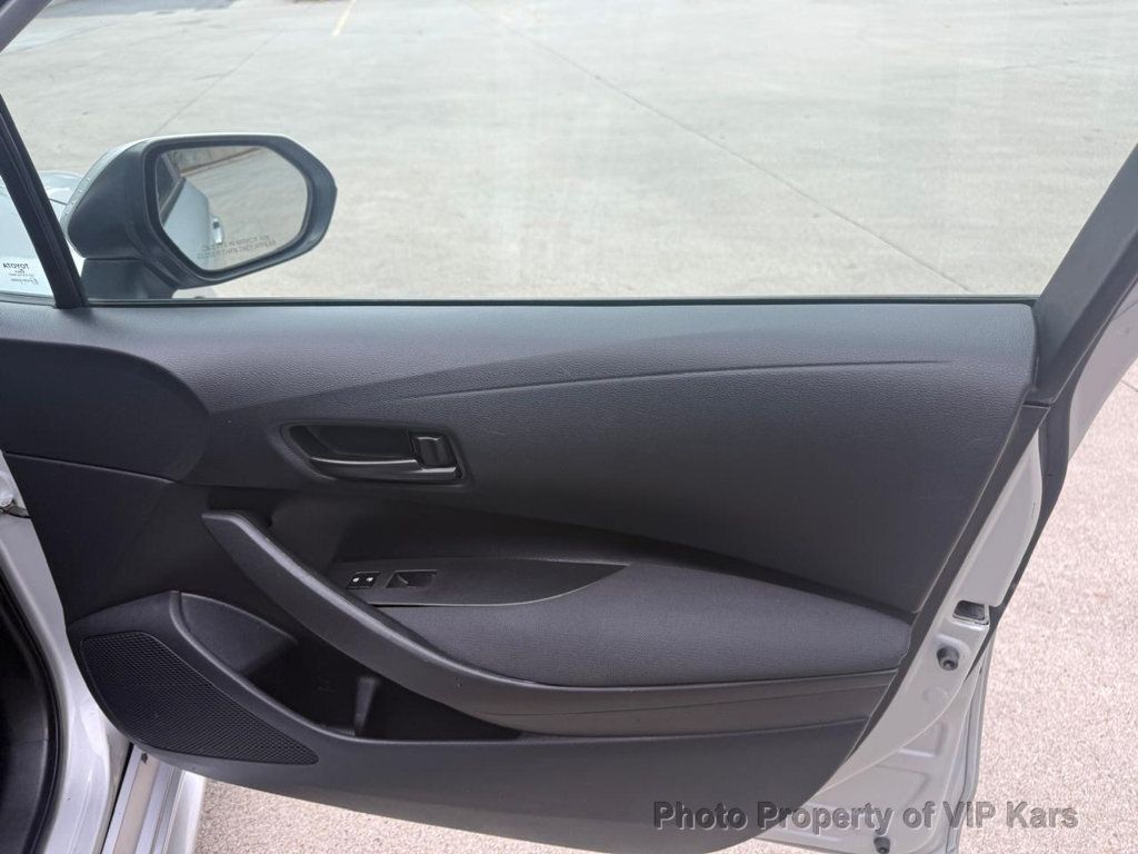 2022 Toyota Corolla LE CVT - 22933796 - 11