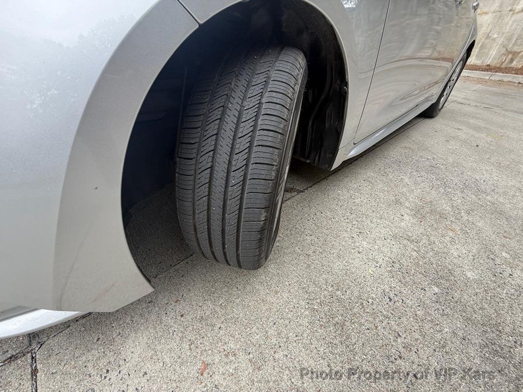 2022 Toyota Corolla LE CVT - 22933796 - 17