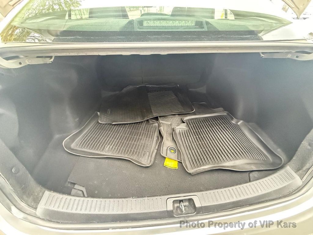 2022 Toyota Corolla LE CVT - 22933796 - 18