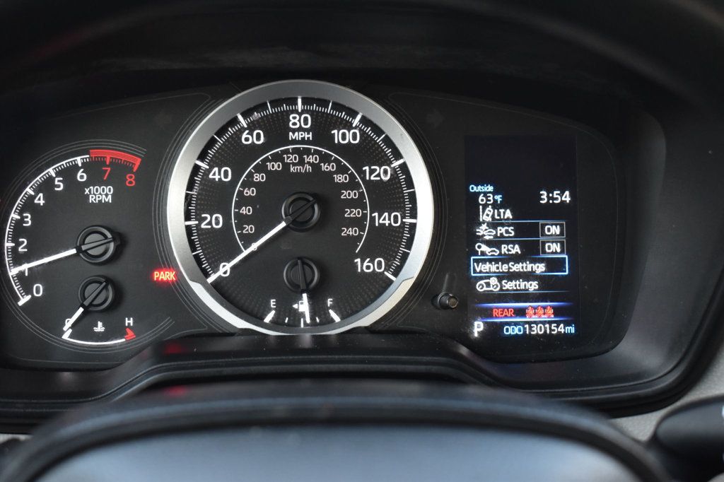 2022 Toyota Corolla LE photo 21