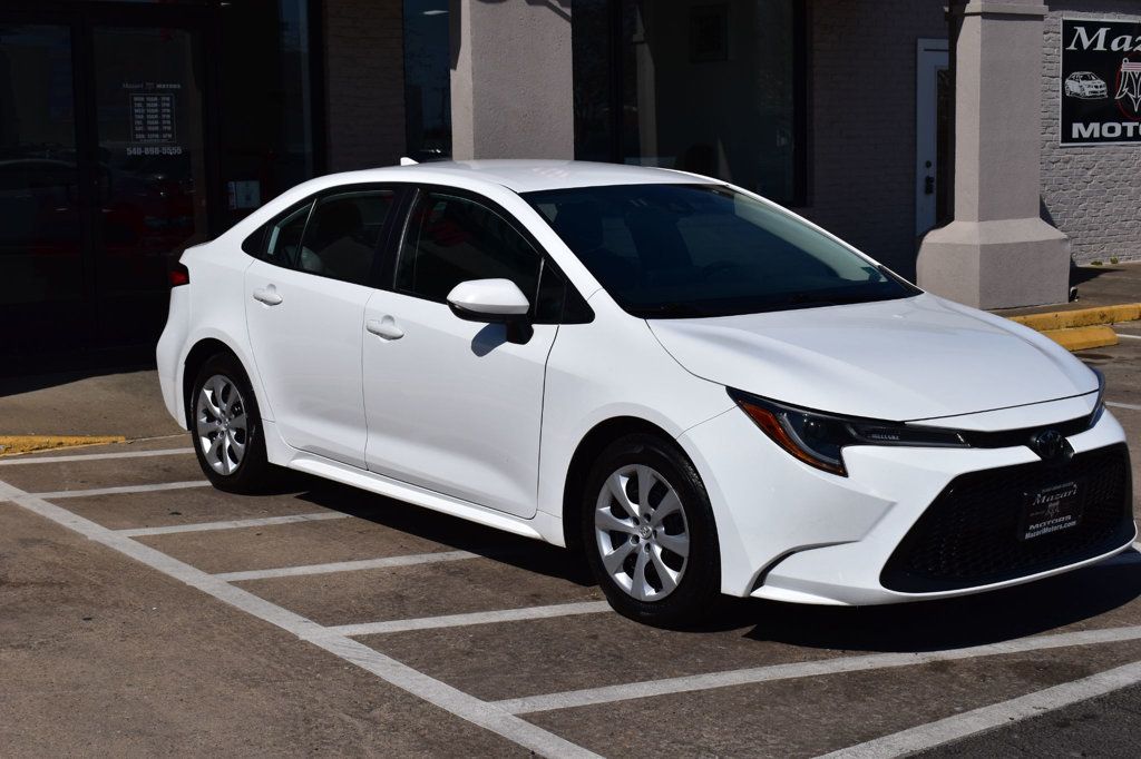 2022 Toyota Corolla LE photo 8