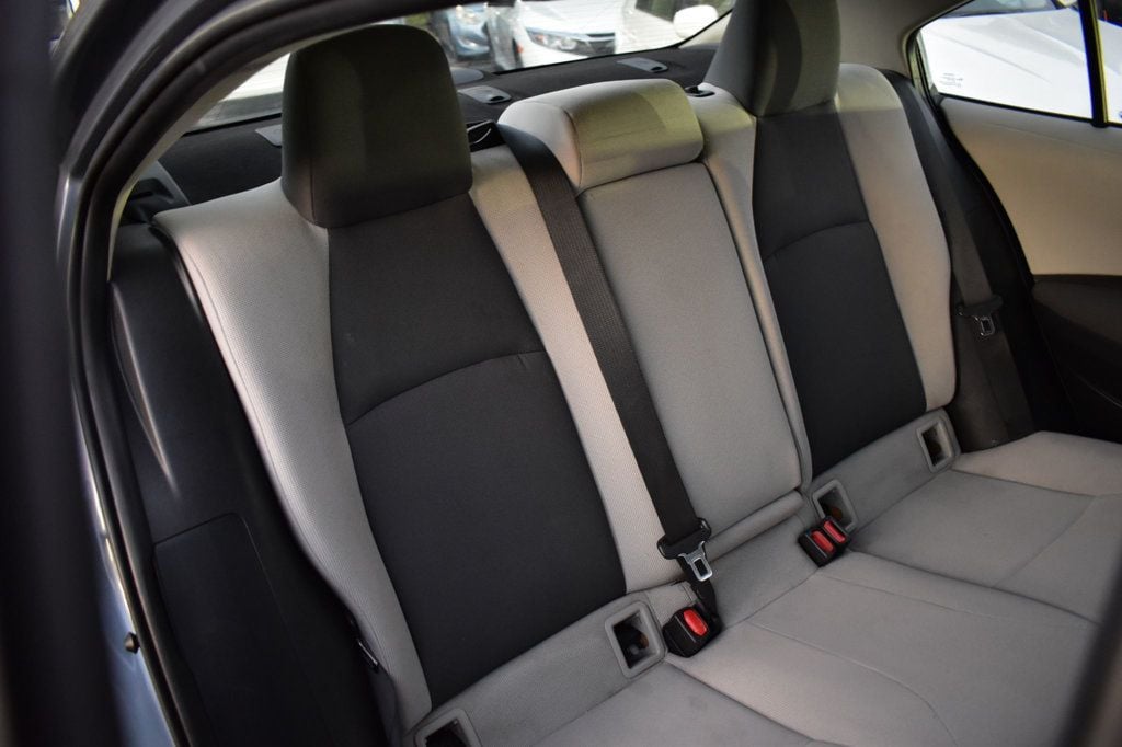 2022 Toyota Corolla LE CVT - 22935640 - 16