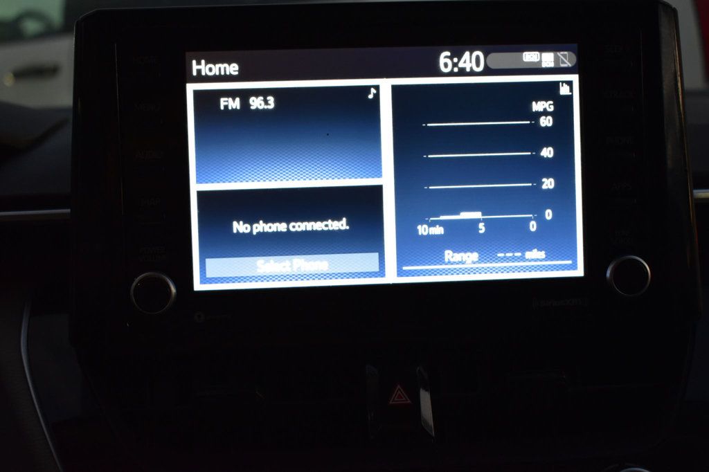 2022 Toyota Corolla LE CVT - 22935640 - 21