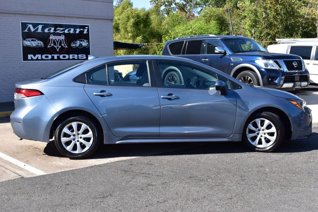 2022 Toyota Corolla LE CVT - 22935640 - 3