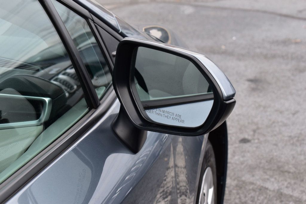 2022 Toyota Corolla LE CVT - 22956872 - 42