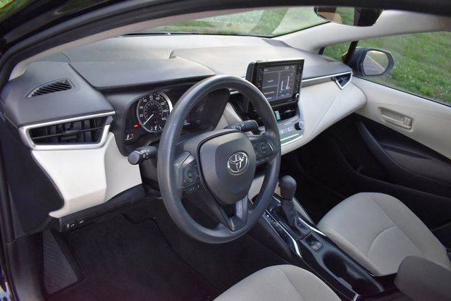 2022 Toyota Corolla LE CVT - 23039422 - 1
