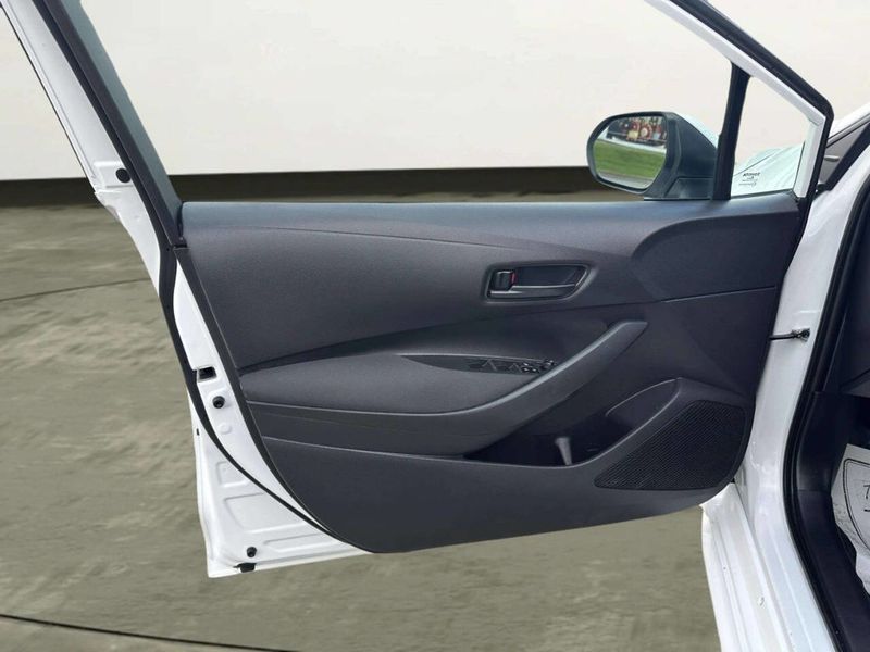 2022 Toyota Corolla LE CVT - 23011865 - 9