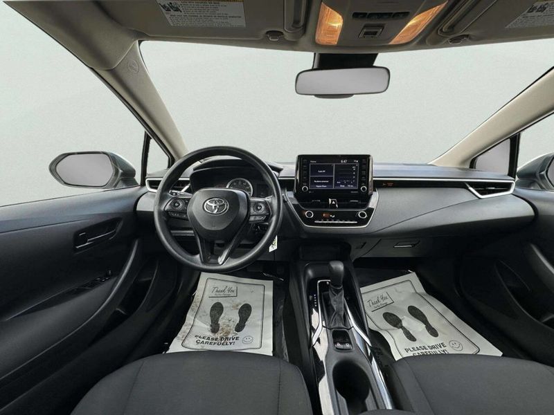 2022 Toyota Corolla LE CVT - 23011865 - 17