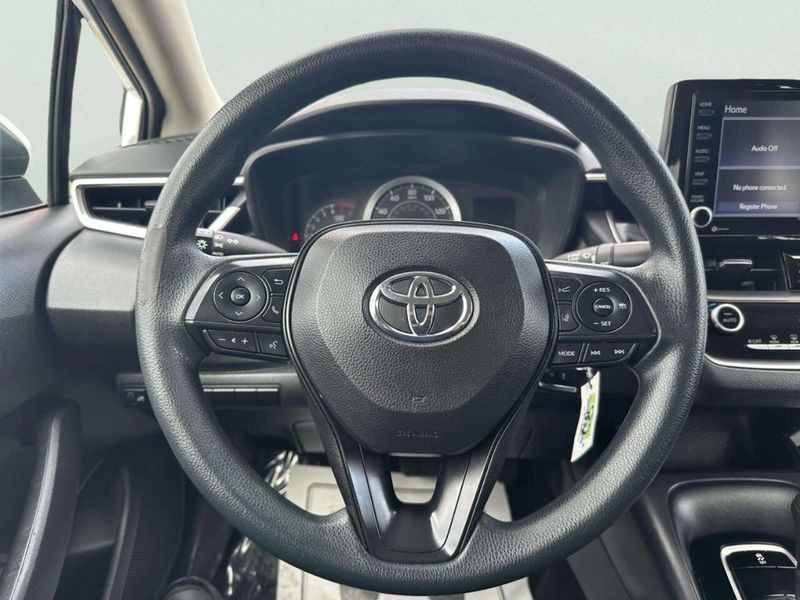2022 Toyota Corolla LE CVT - 23011865 - 23