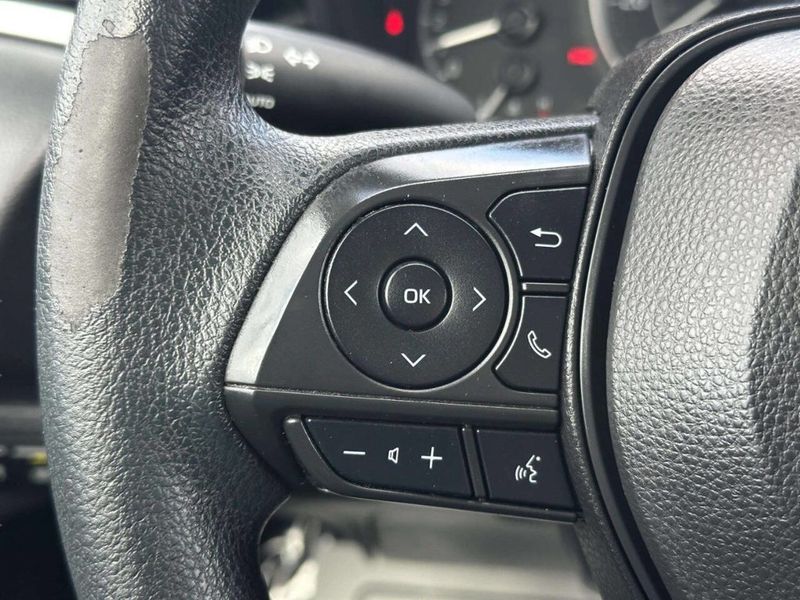 2022 Toyota Corolla LE CVT - 23011865 - 26