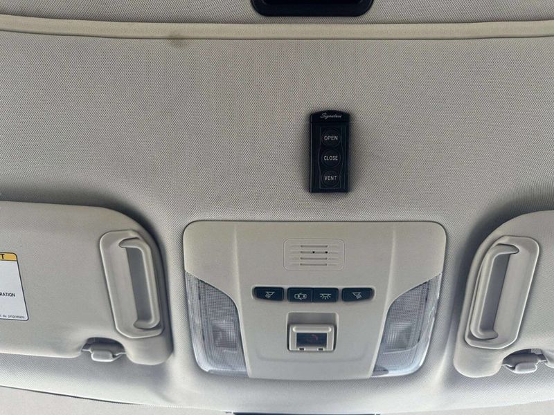 2022 Toyota Corolla LE CVT - 23011865 - 32