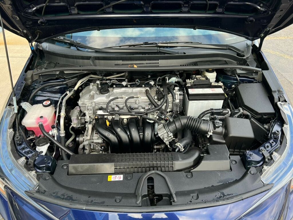 2022 Toyota Corolla LE photo 10