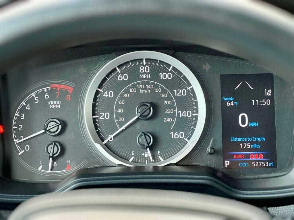 2022 Toyota Corolla LE photo 18