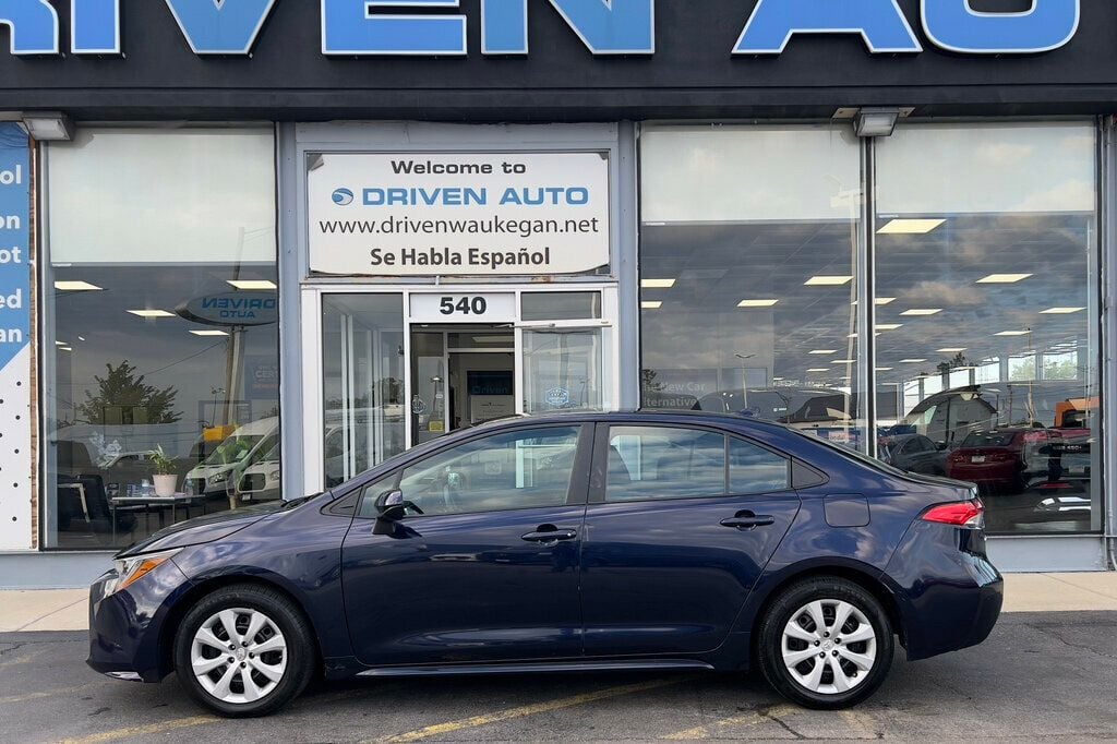 2022 Toyota Corolla LE photo 24