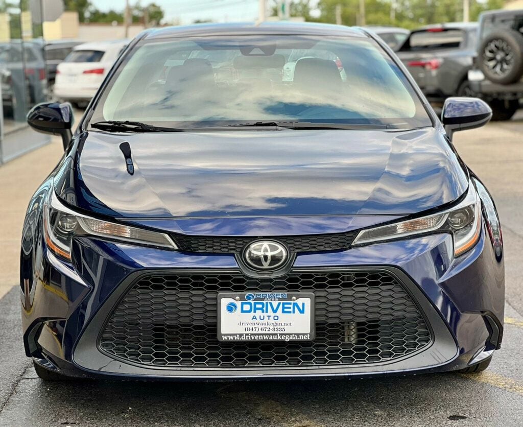 2022 Toyota Corolla LE photo 6