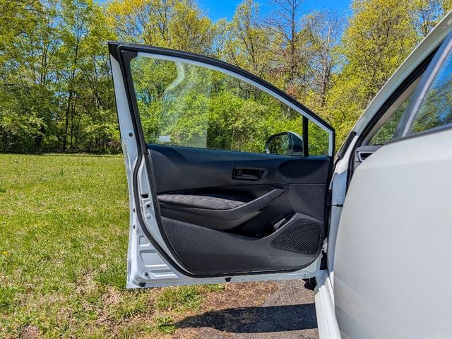 2022 Toyota Corolla LE CVT - 23010015 - 9