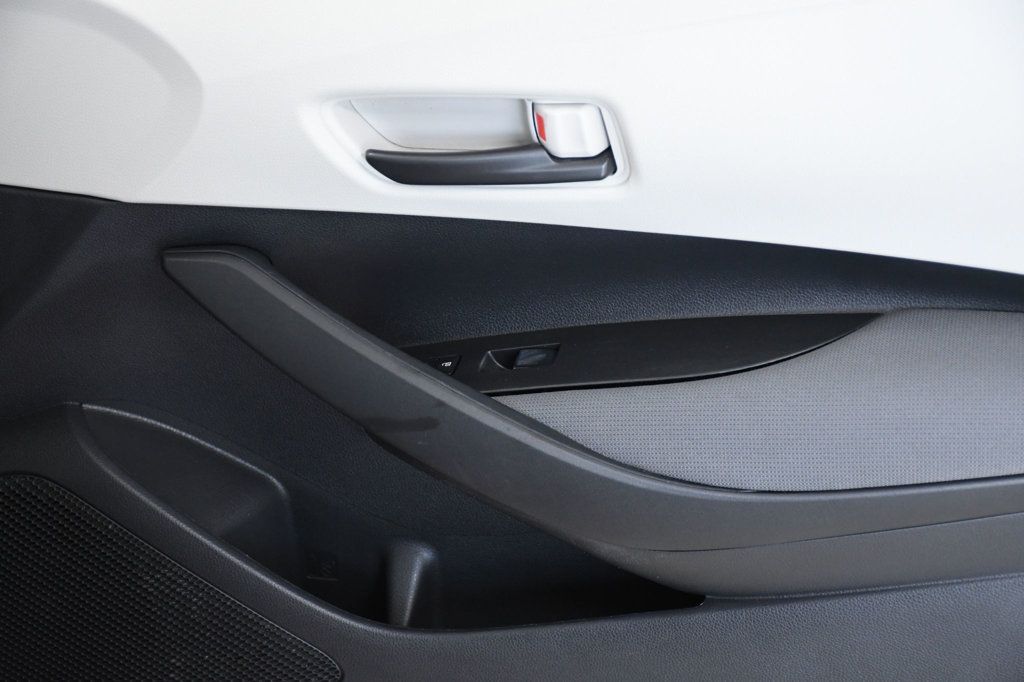 2022 Toyota Corolla LE CVT - 22832723 - 17