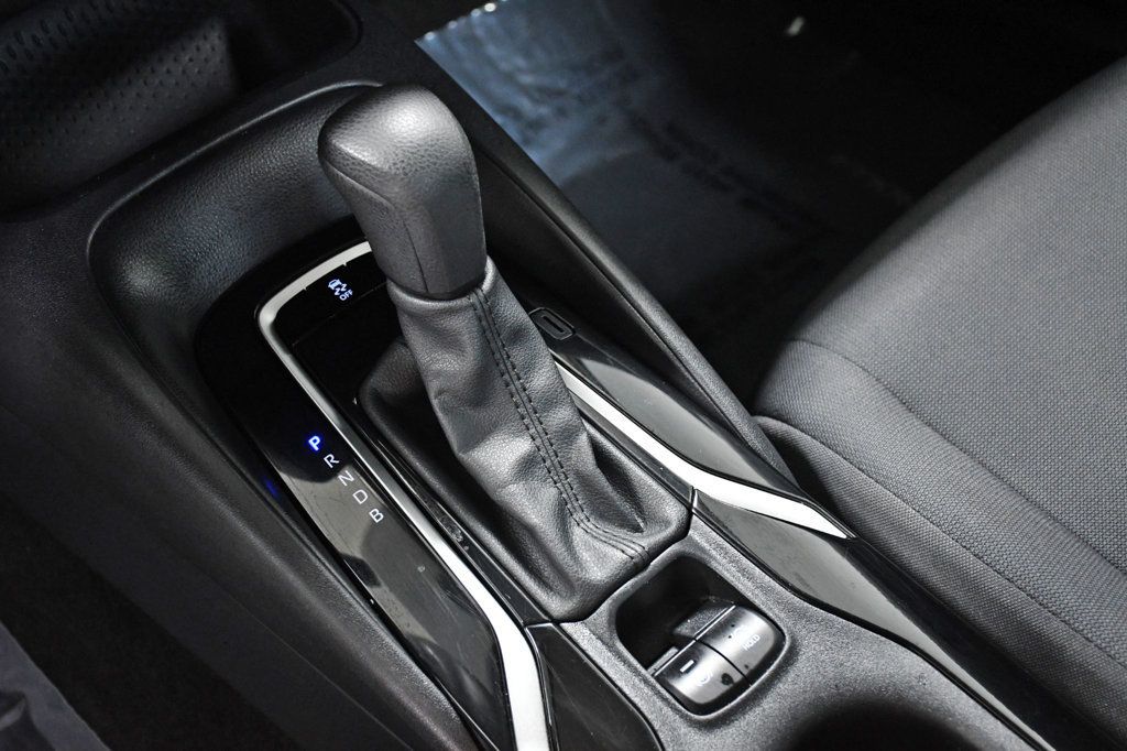 2022 Toyota Corolla LE CVT - 22864636 - 24