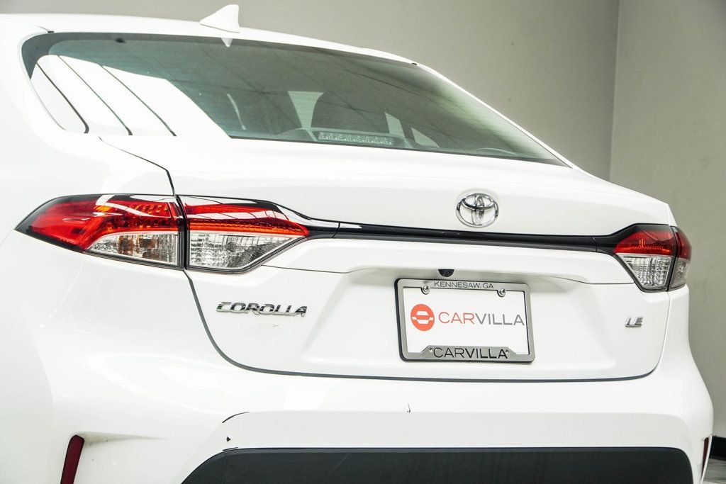 2022 Toyota Corolla LE photo 11