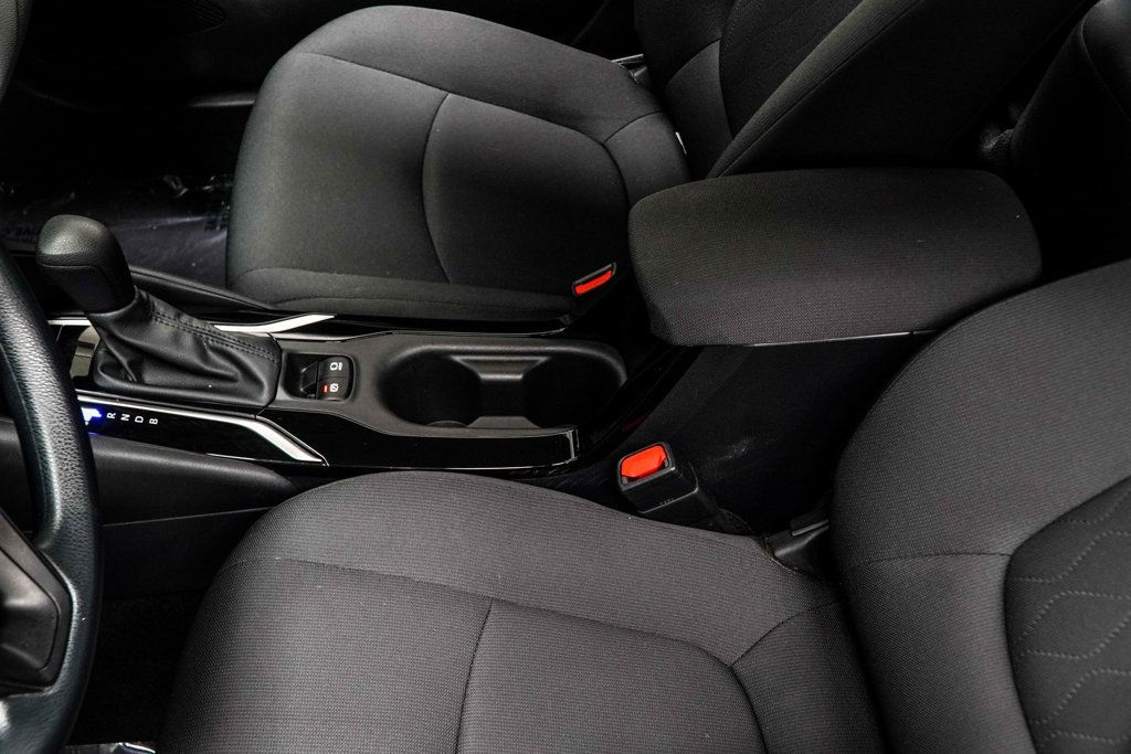 2022 Toyota Corolla LE photo 15