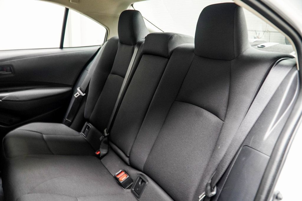 2022 Toyota Corolla LE photo 29