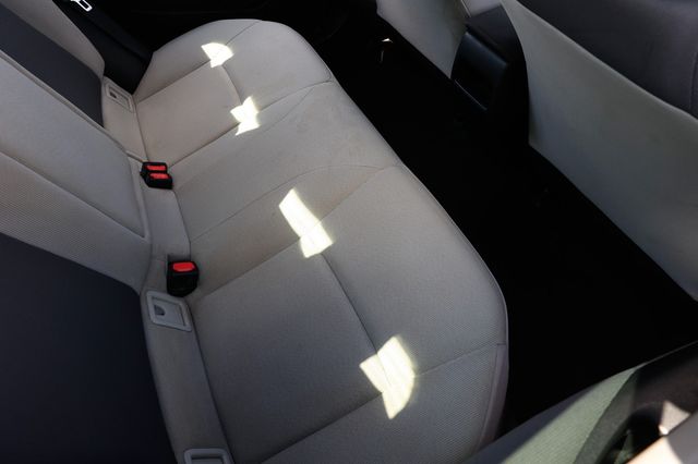 2022 Toyota Corolla LE CVT - 22919236 - 11