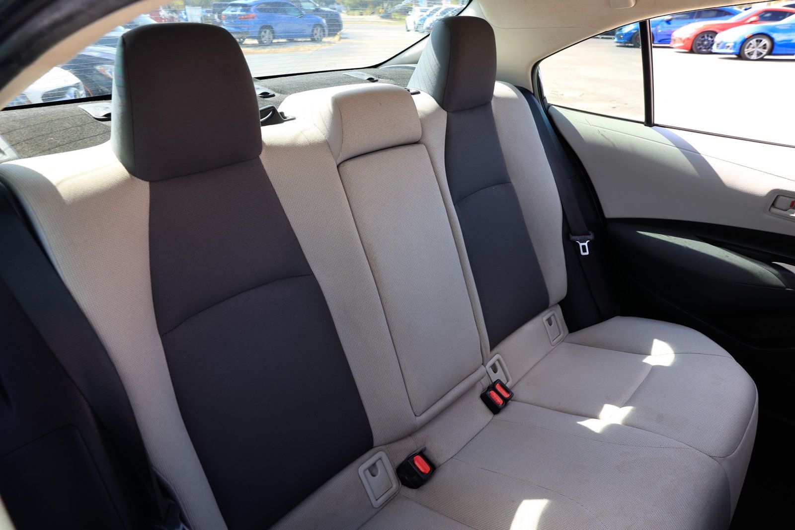 2022 Toyota Corolla LE photo 14
