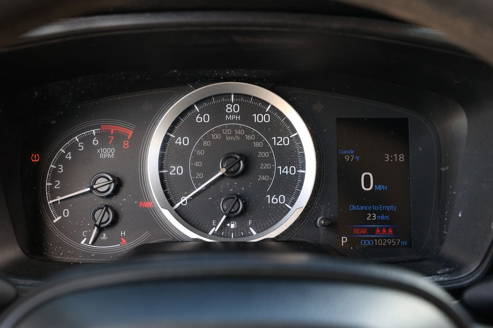 2022 Toyota Corolla LE photo 29