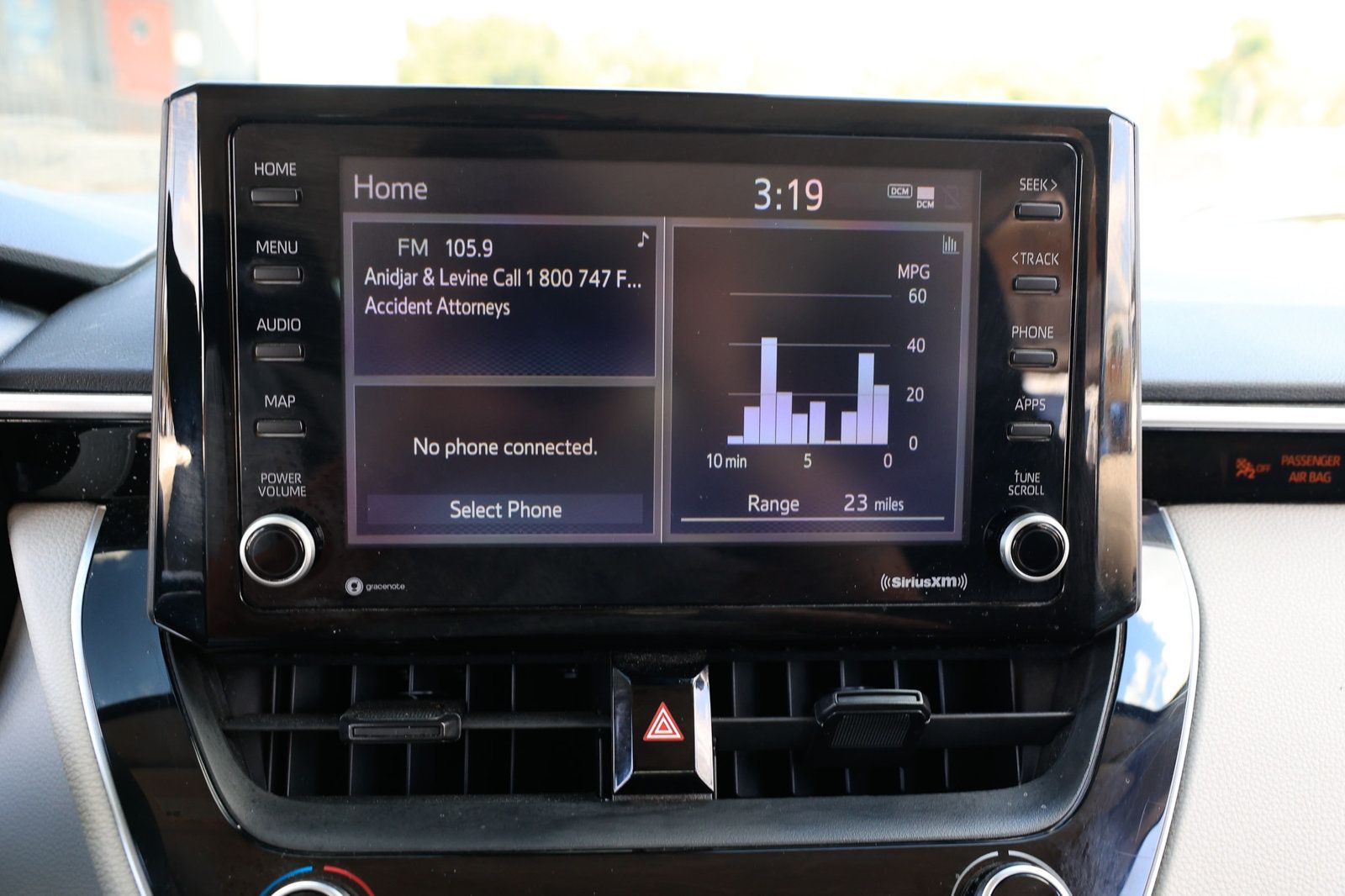 2022 Toyota Corolla LE photo 32