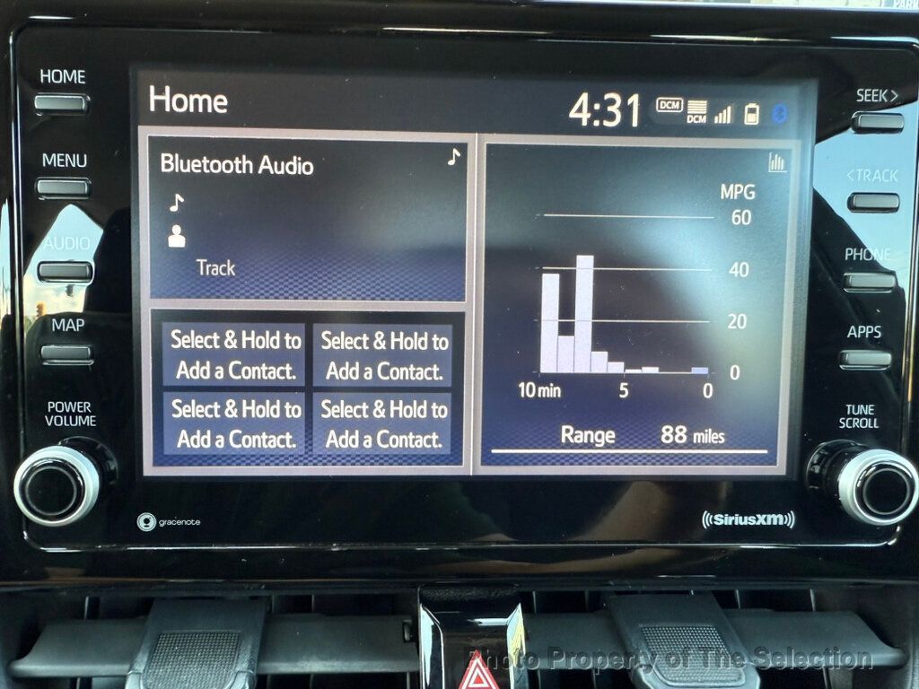 2022 Toyota Corolla LE photo 23
