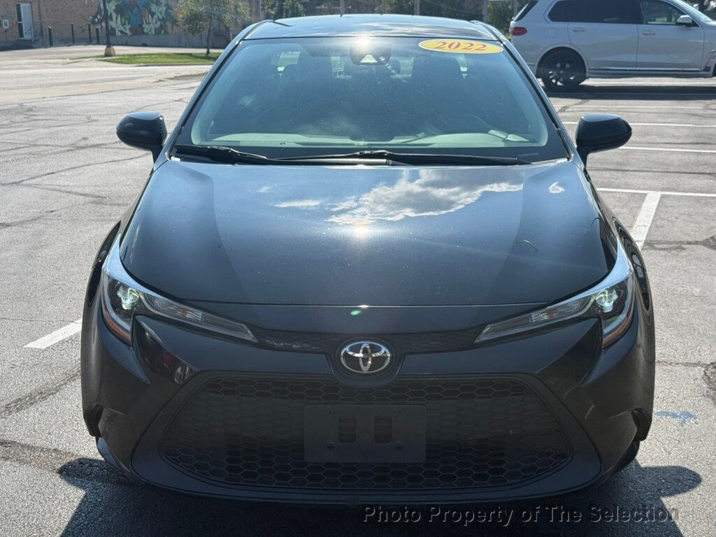 2022 Toyota Corolla LE photo 5