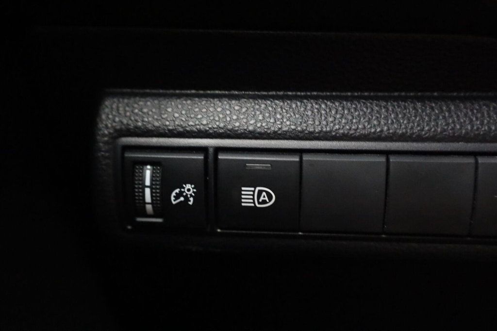 Toyota Corolla photo 31