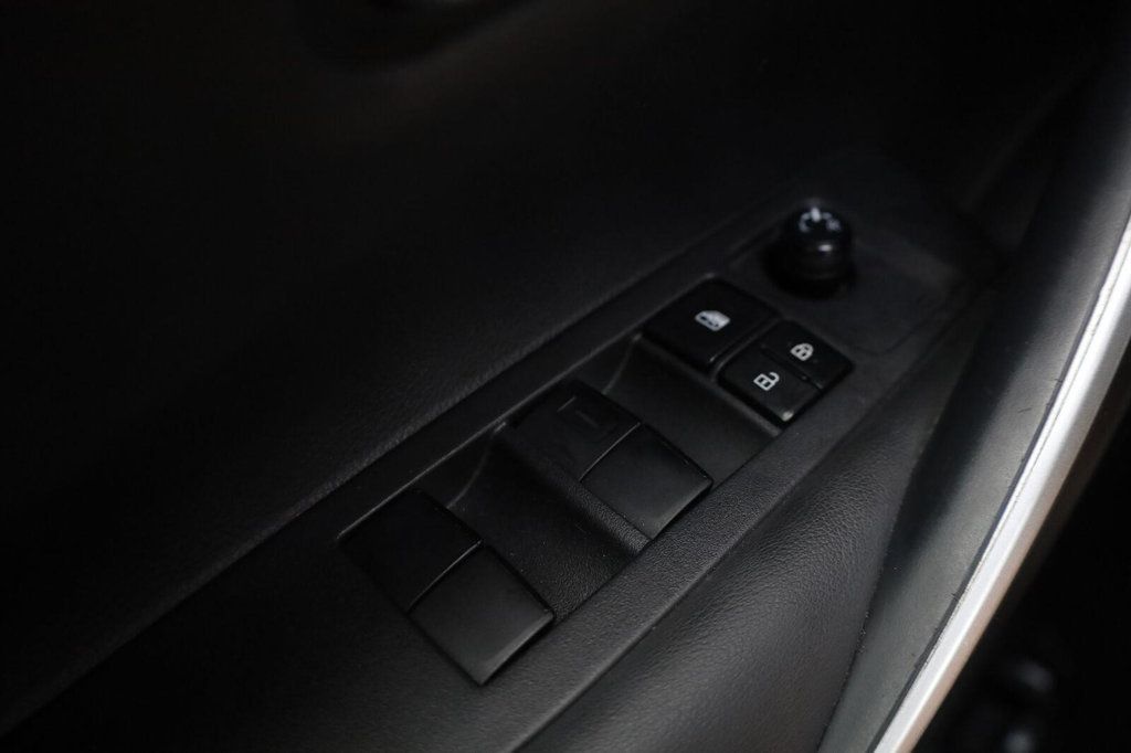 Toyota Corolla photo 33
