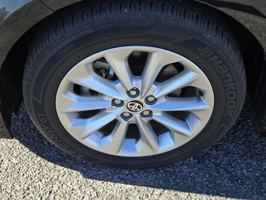 2022 Toyota Corolla XLE CVT - 22963554 - 5
