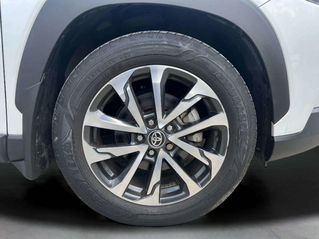 2022 Toyota Corolla Cross 2022 Toyota  Corolla Cross XLE 4WD - 22884522 - 12