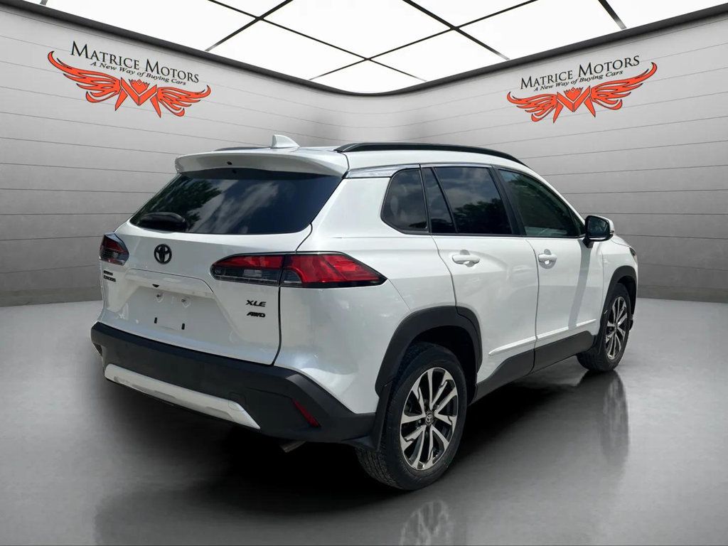 2022 Toyota Corolla Cross 2022 Toyota  Corolla Cross XLE 4WD - 22884522 - 5