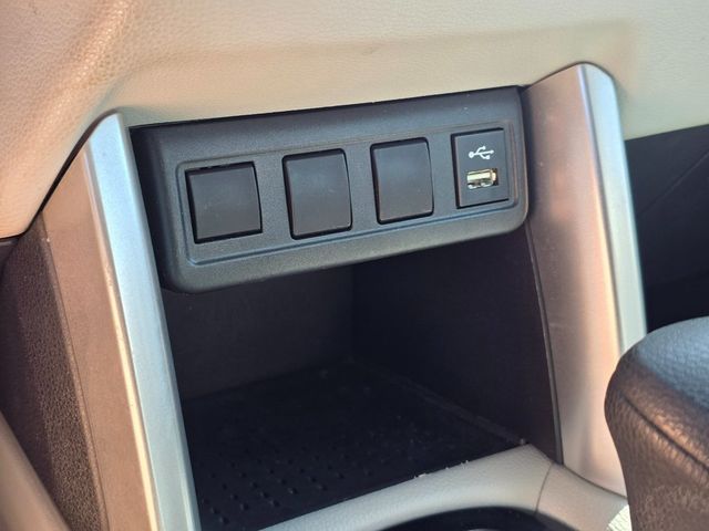 2022 Toyota Corolla Cross L 2WD - 22942490 - 31