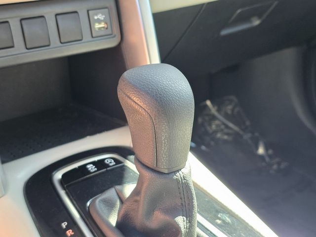 2022 Toyota Corolla Cross L 2WD - 22942490 - 32